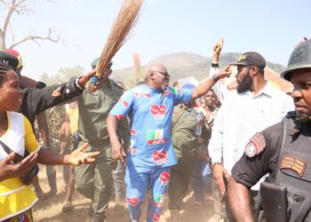 UTANGA WARD FOR RT. HON. LEGOR IDAGBO AS MP3 WARD TO WARD CAMPAIGN TOUR TRAIN HITS WARD