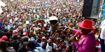 Obanliku agog for Ayade as governor canvasses support for Tinubu, Otu, Achunekang, other APC candidates