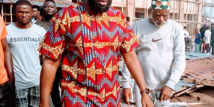 Chief Rickett visits scene of Ugep Tuesday Market Fire Outbreak, Assures Victims of #500,000 Support