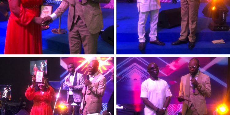 Hon Margaret  Inde, Hon Achunenkang bag Peace Ambassador Awards