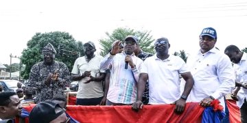 C’River Deputy Governor Odey receives PDP defectors in Northern Senatorial District