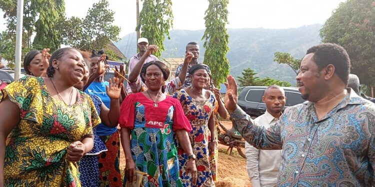Excitement as Begiaba Community Receive Chief Martin Orim