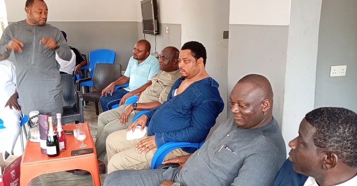 Deputy Speaker Agabi, Engineer Aruku and others attend Chief Orim’s brother’s funeral.