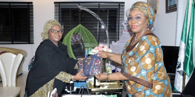 Cross River First Lady Promises Support for FOMWAN