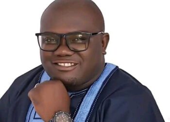 Ahead of Obudu New Yam Festival, APC Chairmanship Aspirant Akpong Bepeh Doles Out Cash Gift to Party