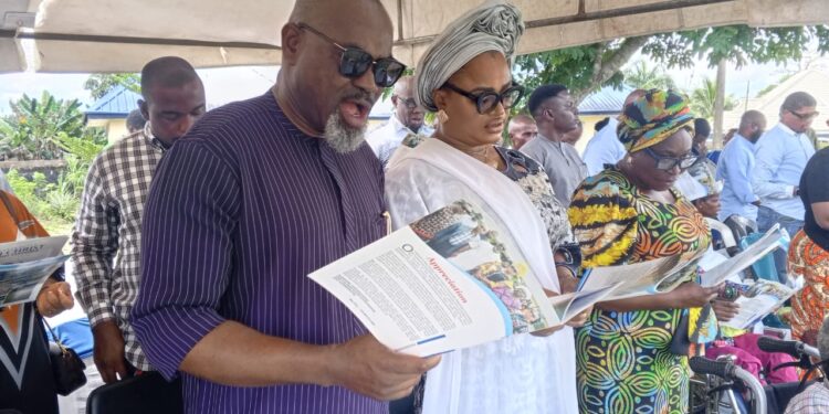 Governor Otu’s Chief of Staff and wife attend Calabar South Solemn Assembly.