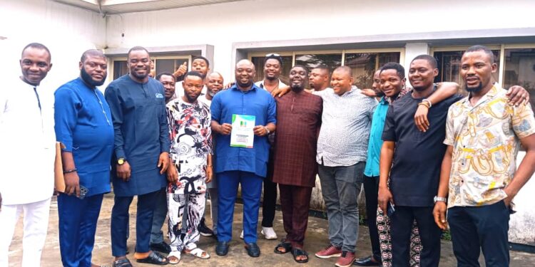 Obudu 2024: Peter Undiandeye picks expression of interest form, restates commitment to serving his people
