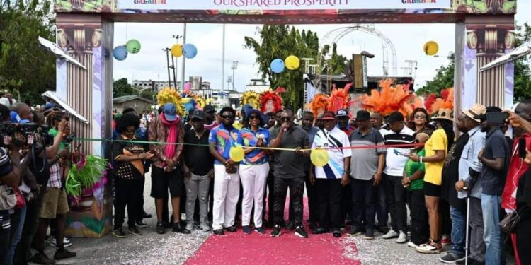 Gov Otu flags off 20th Carnival Calabar Dry run