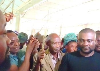 PDP State Ex-Officio, Another Peter Akpanke’s Coordinator, Hon Benjamin Beshel, and Others Defect to APC as Sunny Ayang Campaigns in Bendi.