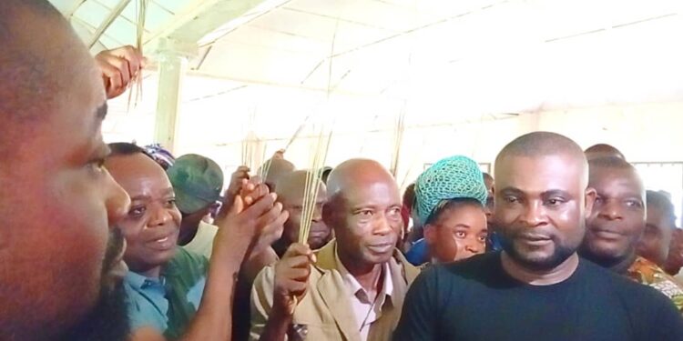 PDP State Ex-Officio, Another Peter Akpanke’s Coordinator, Hon Benjamin Beshel, and Others Defect to APC as Sunny Ayang Campaigns in Bendi.