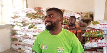 Christmas: Obanliku Chairman, Hon Ayang Distributes Over 1,000 Bags of Rice