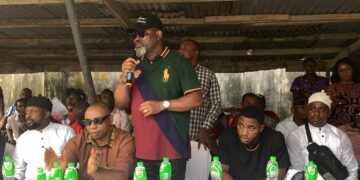 End of the Year: Governor Otu’s Chief of Staff, Hon. Ironbar, Hosts Political Ward, Splashes Cash Gift, Rice, and Others.