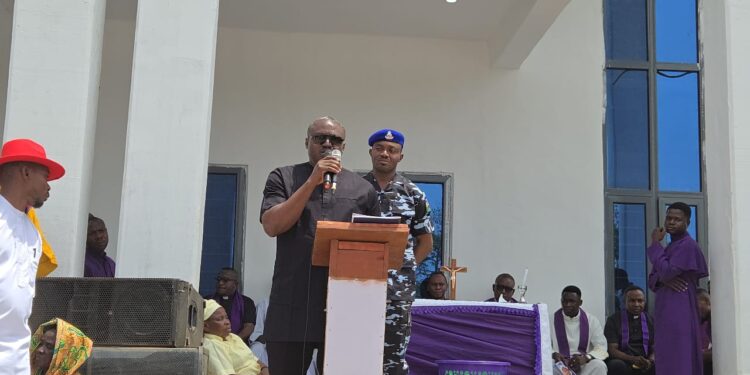 Speaker Ayambem attends Hon Abubakar Ewa’s Burial in Boki, Describes Him as a Unifier