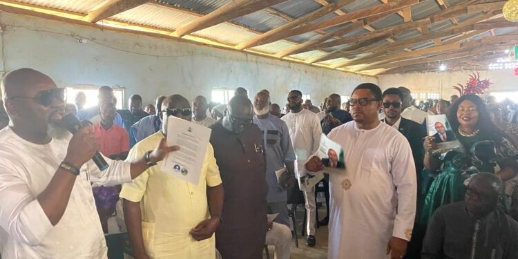 Chief Martin Orim Attends Hon Sunny Ayang’s Thanksgiving, Gifts Cash Support, Visits His Loyalist Denis Inakefe