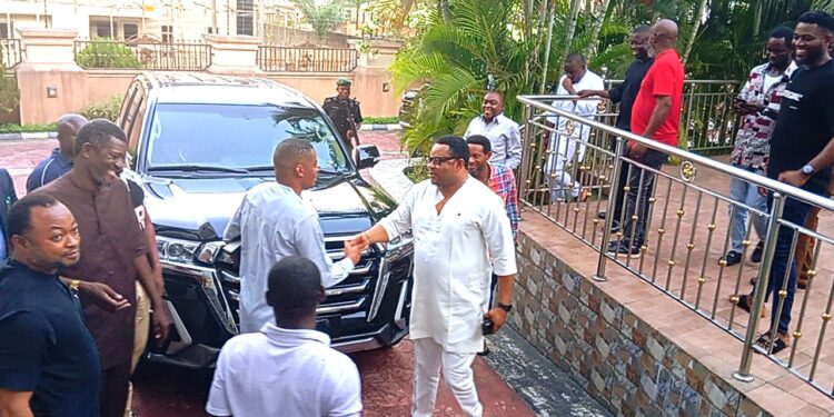 Chief Martin Orim Hosts C’River Acting Governor RT Hon Peter Odey At His Calabar Residence