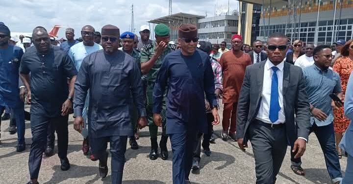 Speaker Ayambem, Deputy Speaker Agabi Join Jubilant Crowd to Welcome Governor Otu Back to Cross River State