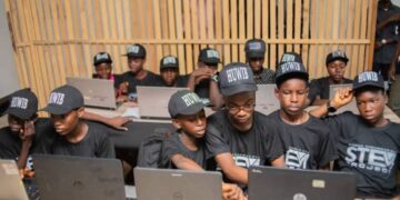 C’River First Lady Bishop Eyoanwan Otu Empowers Over 100 Youths Through Easter STEM Bootcamp 