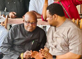 NEW YAM FESTIVAL: OBANLIKU CHAIRMAN HOSTS HON. MARTIN ORIM, DIALOGUE ON DEVELOPMENT AS ORIM DONATES 50 EMPOWERMENT FORMS