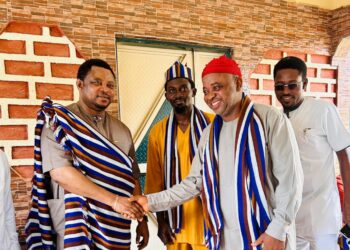 Hon. Martin Orim Bags Excellence Award from Bebua Obudu Progressive Association