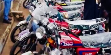 Breaking: Speaker Elvert Ayambem Empowers 11 Ikom APC Ward Chairmen with Brand New Motorcycles, ₦100,000 Cash Support Each