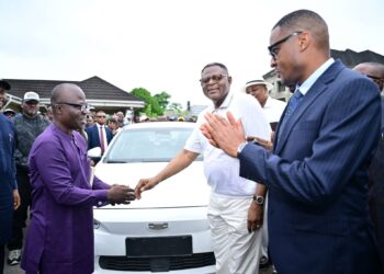Historic Boost for Cross River as Gov Otu Acquires New Aircraft, Presents Over 100 Electric Vehicles to Permanent Secretaries, Others